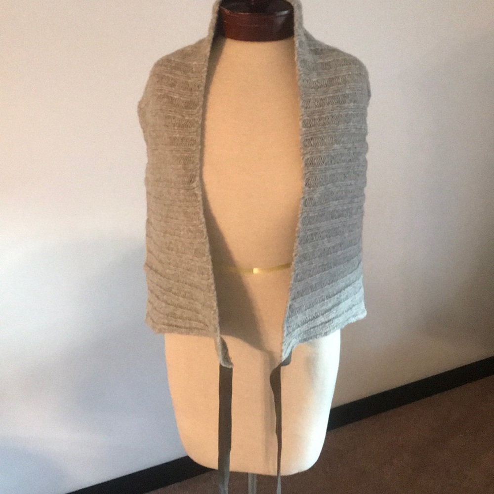 Wrap - Picture 2 of 5